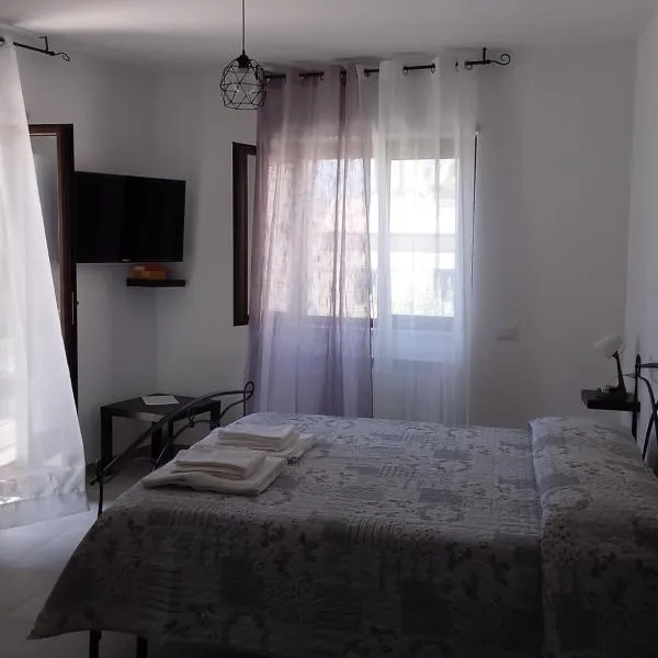 Primae Noctis Apartments – hotel w mieście Roccascalegna