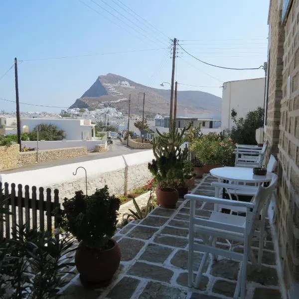 Fanivevisgarden, hotel di Chora Folegandros