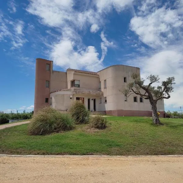 Villa de l'Ebre, hotel en Deltebre