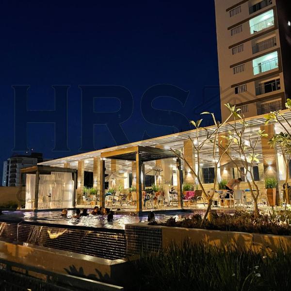 Evian Thermas Hotel Incrível no Centro de Caldas Novas com Águas Termais e Ingressos com Valores Exclusivos no Hot Park, Lagoa Termas, Náutico e WaterPark