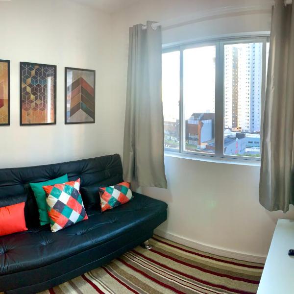 707- Apartamento Encantador, amplo e decorado, quarto, sala, cozinha, mobiliario moderno, cozinha completa com utensílios , Excelente vista da cidade e localização privelegiada no bairro Bigorrilho - Foto 5