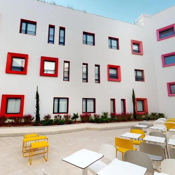 Residencia Universitaria Resa Málaga Centro, hotel v Malaze