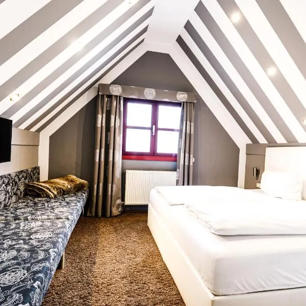 Arthotel Restaurant Pfeffermühle, hotel v destinaci Ingolstadt