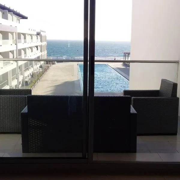Appartement familial luxueux pieds dans l'eau, hotel u gradu 'Aourir'