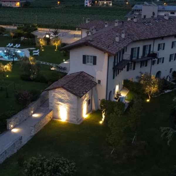 Borgo San Nazzaro, hotel in Riva del Garda