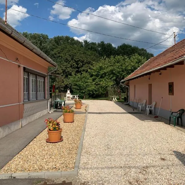 Sajó Vendégház, hotel in Sajószöged