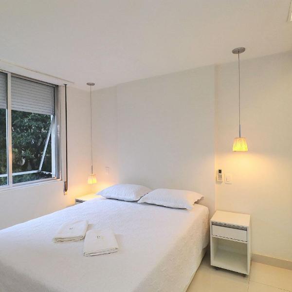 Reformado e moderno 2 quartos em Copacabana - Foto 2