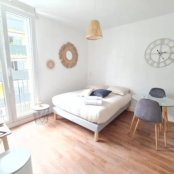 Le Poulorio 6 - Studio - Proche Gare By Locly, hotel v destinaci Lorient