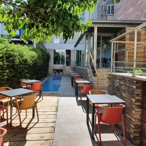 Hotel Santa Clara, hotel u gradu Santjago de Kompostela