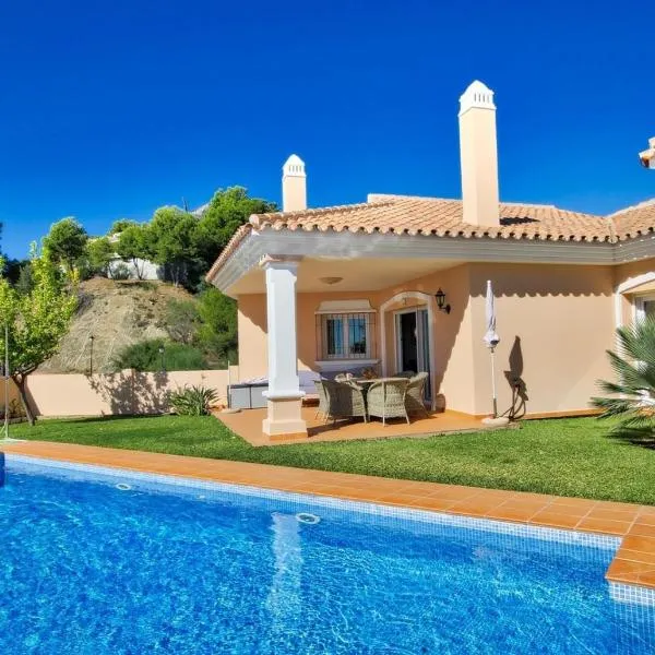 Luxurius Villa with private pool, khách sạn ở Mijas