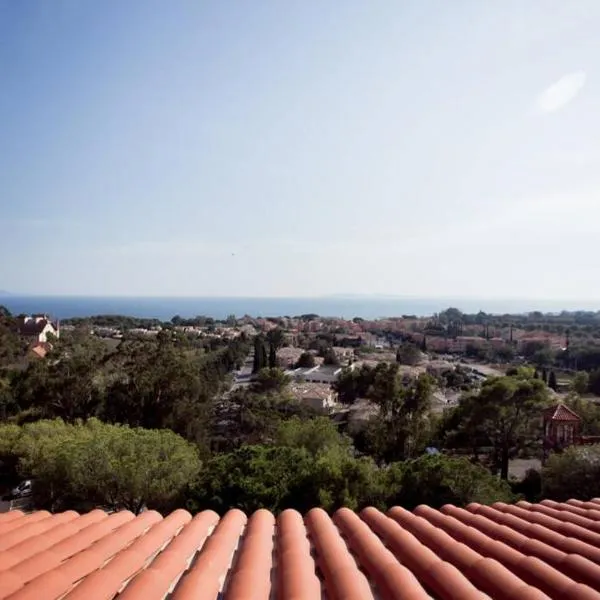 Magnifique appartement avec vue imprenable, hotel v destinácii La Londe-les-Maures