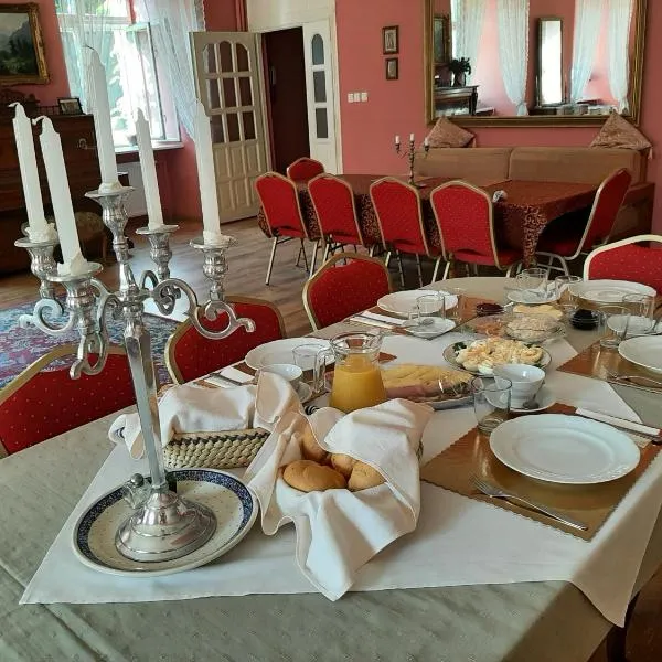 Pałac Jastrowiec, hotel v destinaci Jastrowiec