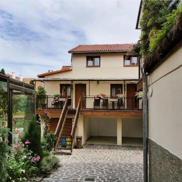 Apartmány Aranka, Hotel in Žatec