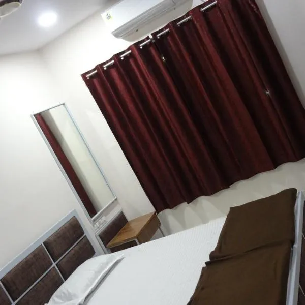 Anand P G hostel males only, hotel v destinaci Nágpur