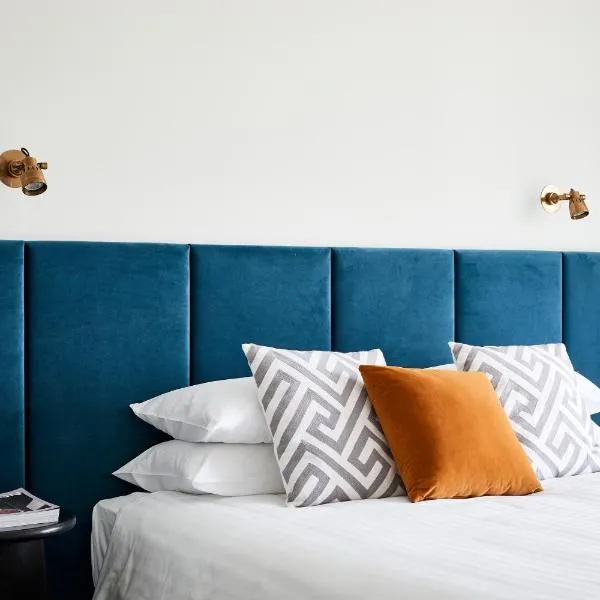 Astina Suites, Penrith, hotel v destinaci Penrith