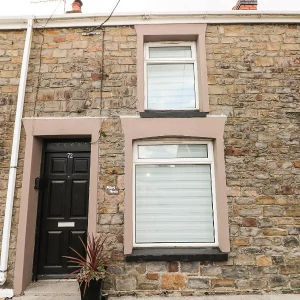 Albert House, hotel in Ammanford