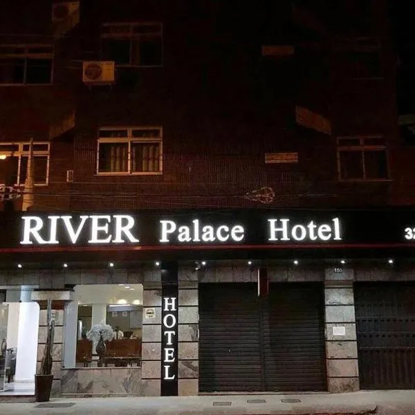 River Palace Hotel, hotel in São Sebastião do Oeste