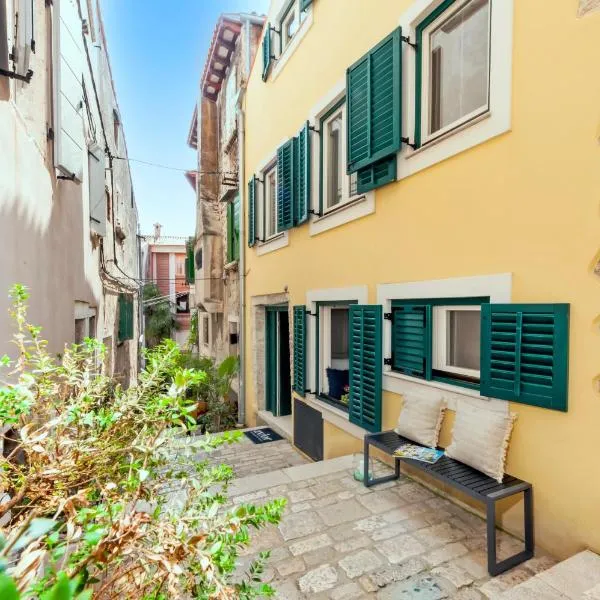 Yellow House Rovinj, hotel di Rovinj