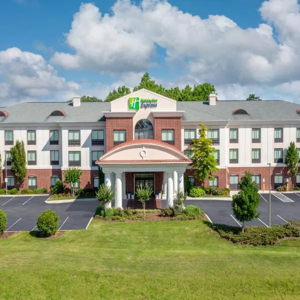 Holiday Inn Express - Tullahoma, an IHG Hotel, hotel in Manchester