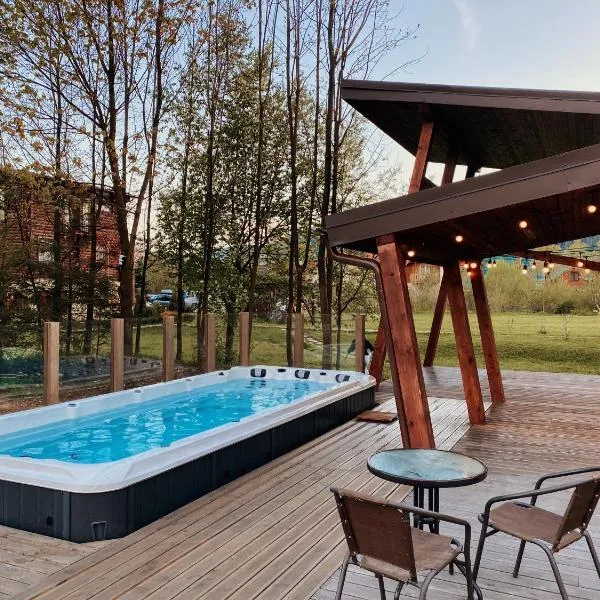 KLEN Family, hotel v destinaci Mykulyčyn