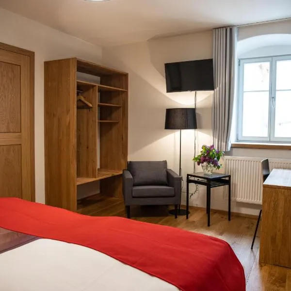 Altstadthotel Brauereigasthof Winkler, hotel v destinaci Berching