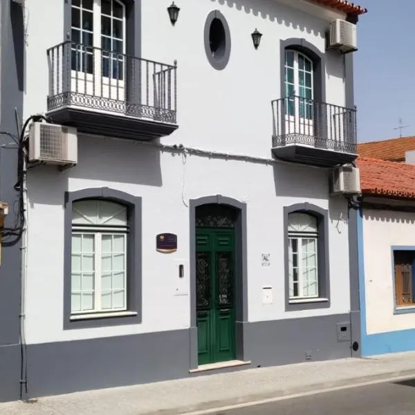 Hospedaria Os Condes, hotel v destinaci Reguengos de Monsaraz