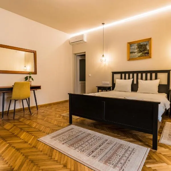 Boutique Rooms with Parking, hotel en Oradea
