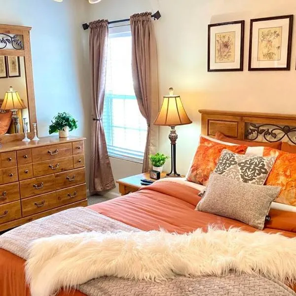 Spacious & comfy home in ultra-convenient location 2025 Traveller Award Winner, hotel in Winder