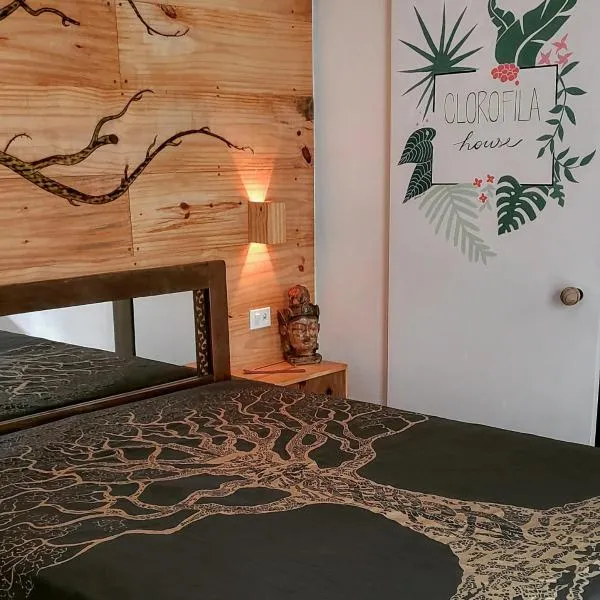 Clorofila House Glamping Naturista, hotel in Ubatuba