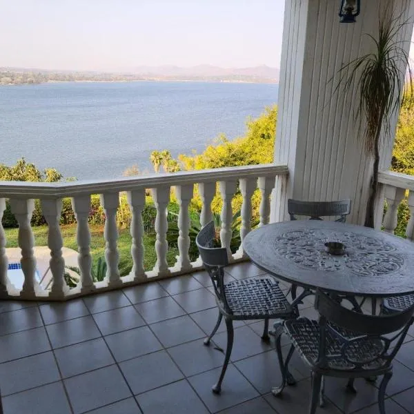 Kosmos View Luxury Apartments, khách sạn ở Hartbeespoort