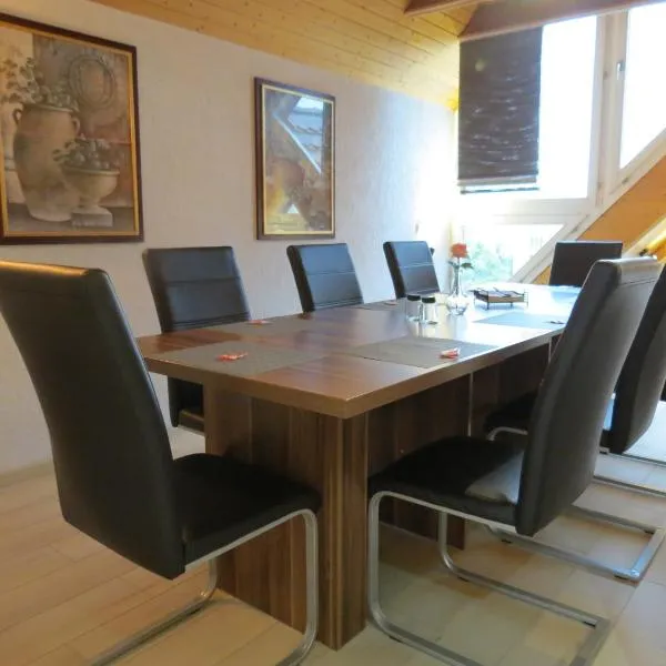 Penthouse Wolkenstein großzügige Maisonette auf 155 qm mit Whirlpool, Klima & Kamin, hotel en Geierswalde