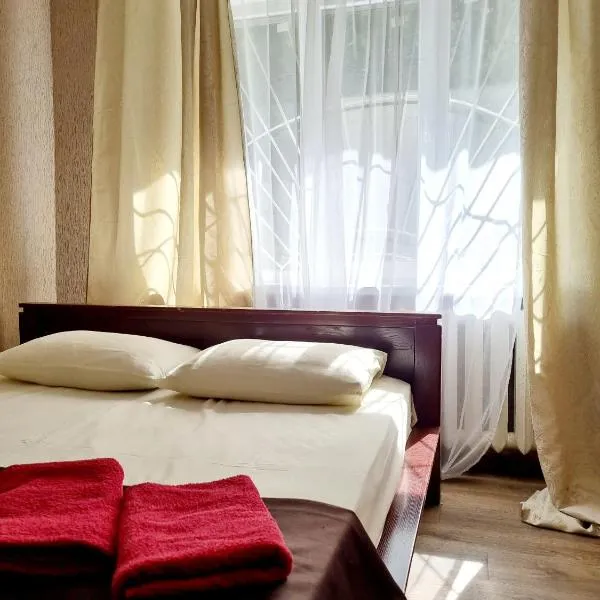 2-кімнатна квартира у центрі на Олександра Поля, шпиталь, 16лікарня, hotel in Dnipro