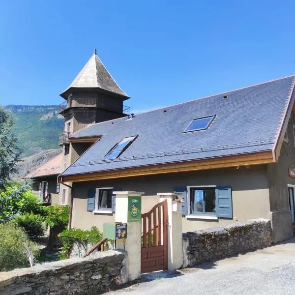 Château du Vigny - Maison d'hôtes, hotel in Saint-Michel-de-Maurienne