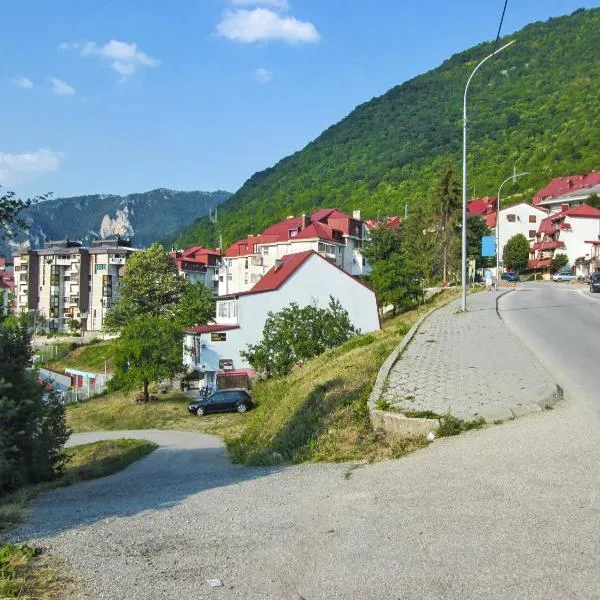 Guesthouse Mirkovic, hotel v destinaci Plužine