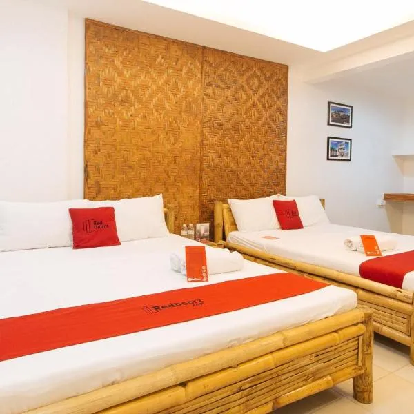 RedDoorz at DBuilders Rooms Ph1 Taguig, hotel in Manila