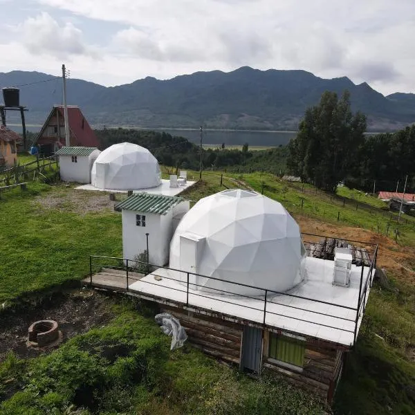 Glamping Bosques del Neusa, отель в городе Тауса