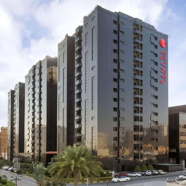 Ramada Hotel & Suites by Wyndham Ajman, hotel i Ajman