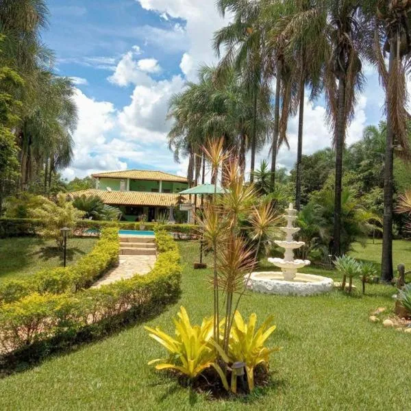 Pousada Recanto dos Ipês - Olhos D'água GO, hotel in Ôlho dʼÁgua