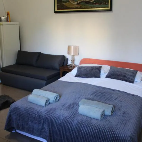 Studio apartman Hinko, hotel in Đakovo