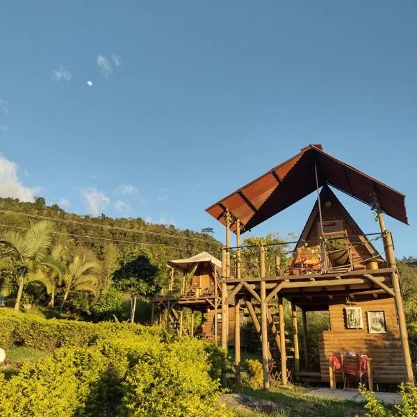 VILLA DE LOS ANGELES GLAMPING、アノライマのホテル