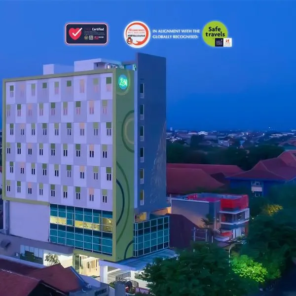 Zest Parang Raja Solo by Swiss-Belhotel International, hotell i Bonorejo