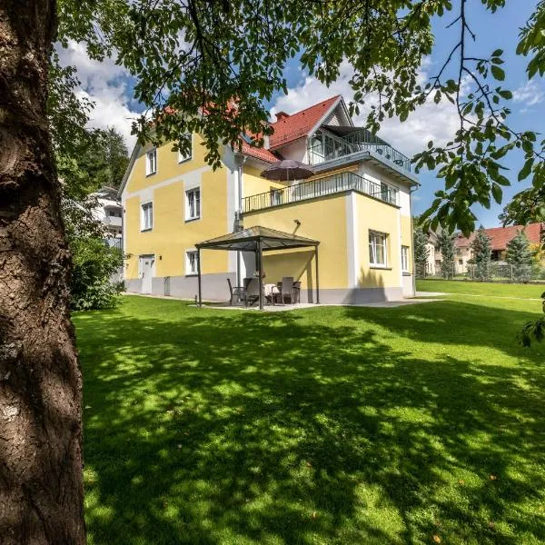 Gästehaus Landgraf: Friesach şehrinde bir otel