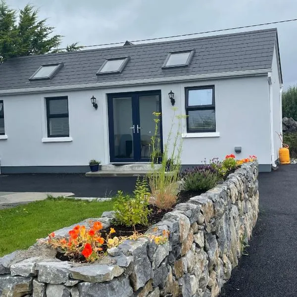 Tigh Noor - Escape to Kinvara by the sea!, hotel in Galway