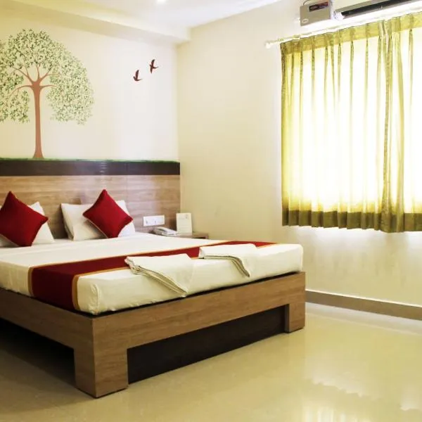 HOTEL GREEN TREES, hotell i Nelamangala