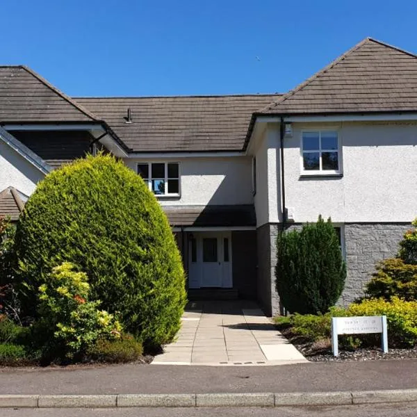 Strathallan - Luxury 3 Bedroom Apartment, Gleneagles, Auchterarder, hotel v destinaci Auchterarder