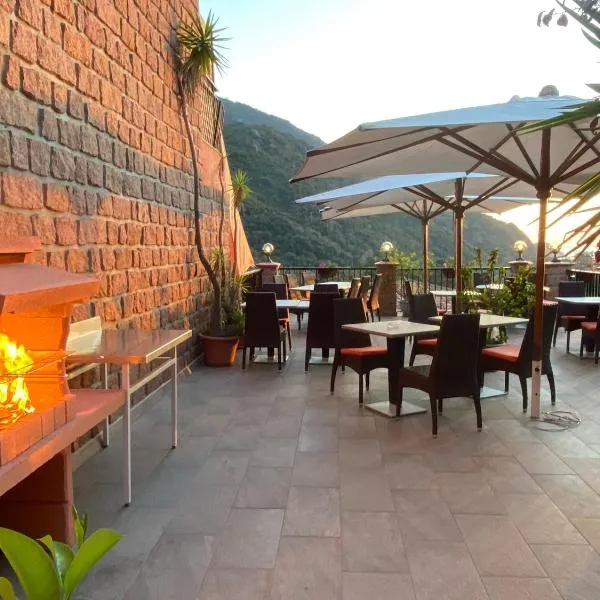 Apparthotel Le Porto, hotel v destinaci Porto Ota
