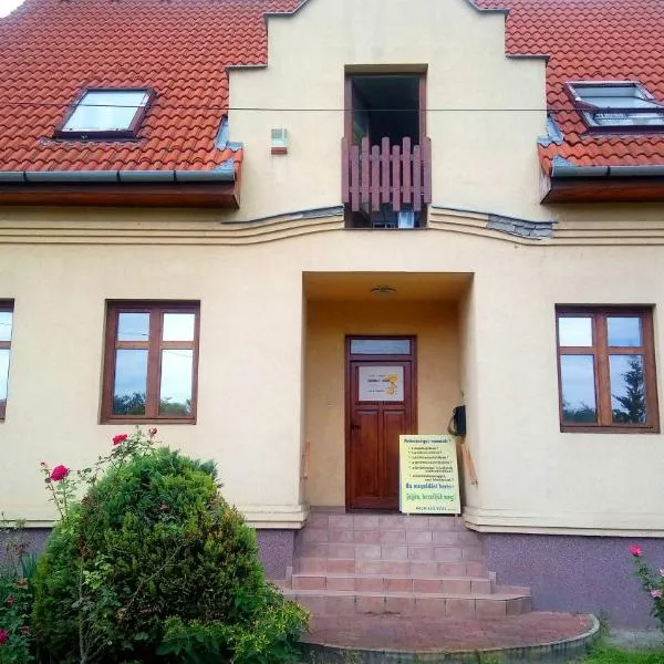 Highway House, hotel v destinaci Kecskemét