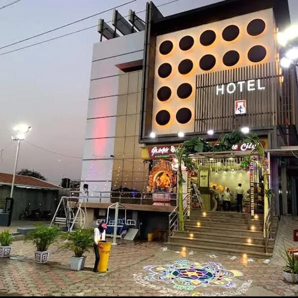 Temple City Hotels India Pvt. Ltd, hotel in Cholavandān