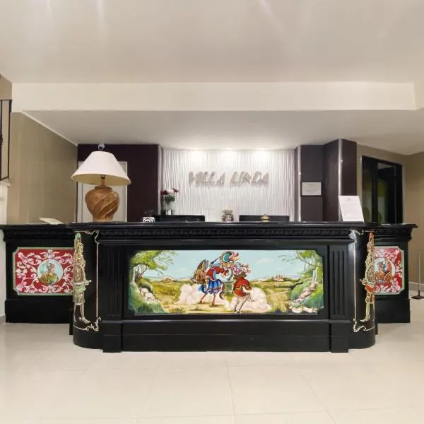Hotel & Apartments Villa Linda, готель у місті Джардіні-Наксос