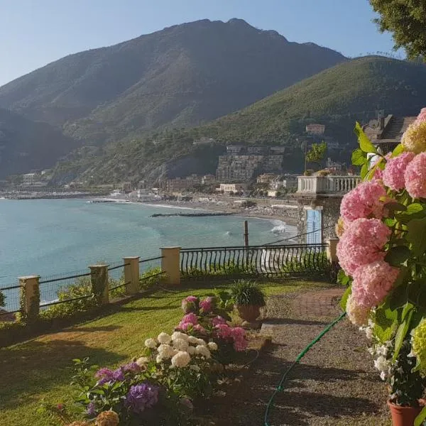 VILLA TRAMONTO, hotel en Levanto